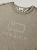 Woolrich T-SHIRT IN GARMENT-DYED PURE COTTON WITH SHEEP LOGO - CFWOTE0096MRUT3369 614 - Tadolini Abbigliamento