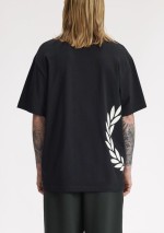 Fred Perry - Textured Laurel Wreath T-shirt - M2440 102 - Tadolini Abbigliamento