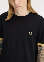 Fred Perry - T-shirt con doppia riga sul bordo manica - M2396 90A - Tadolini Abbigliamento